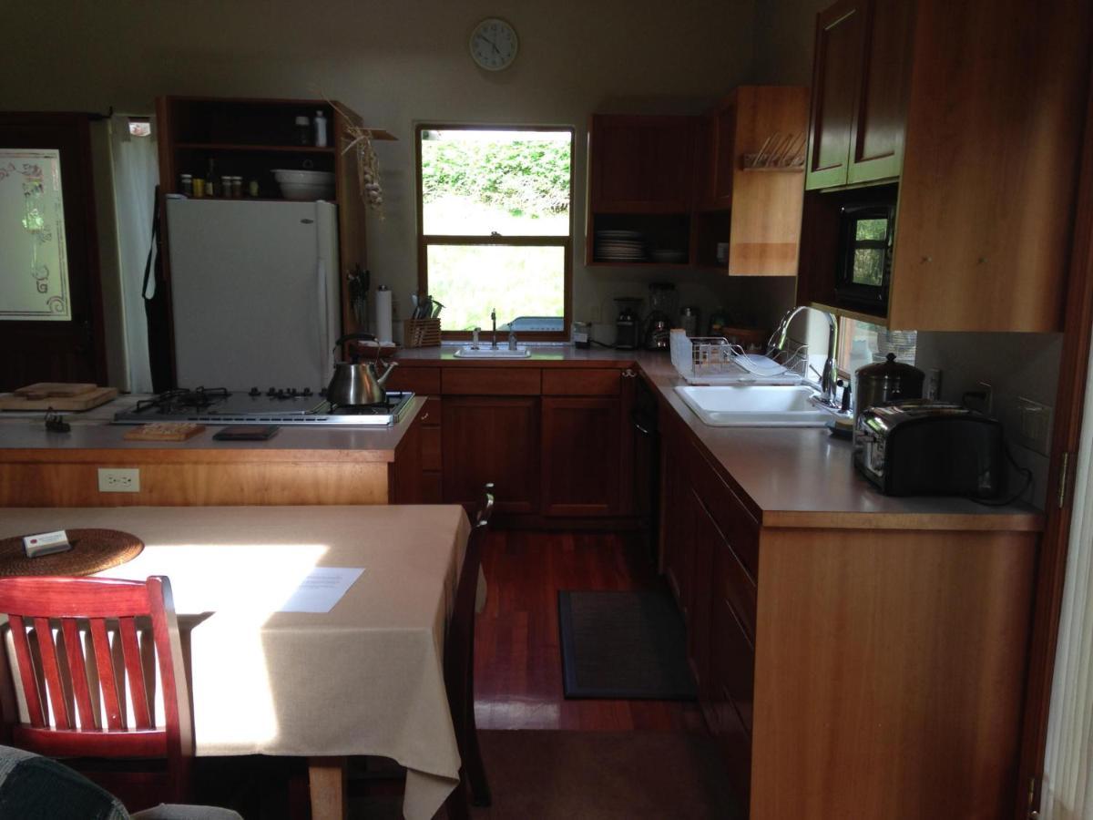 Nettles Farm 호텔 Lummi Island 외부 사진